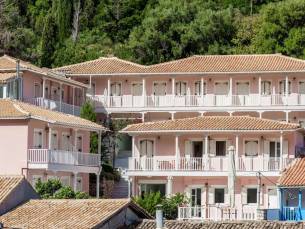 Ionis Hotel