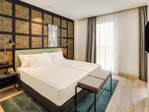 Sercotel Ayala Ascend Hotel