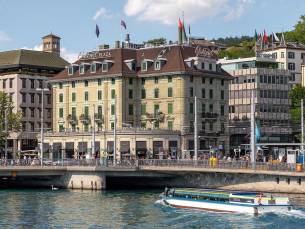 8 daagse vliegvakantie naar Central Plaza in zurich, zwitserland