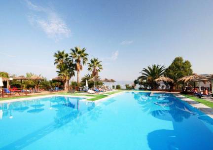 Clara Resort en Bungalows