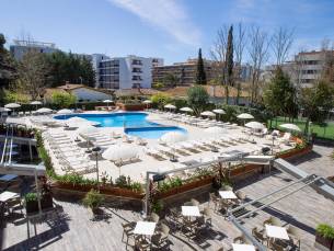 8 daagse vliegvakantie naar CYE Holiday Centre in salou, spanje