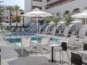 Melrose Hotel