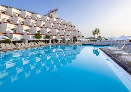 Ontdek deze winter het zonnige Tenerife in een 4*-hotel nabij het strand incl. vlucht, transfer en ontbijt of halfpension