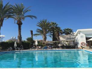 ⚡ OP=OP STUNT AANBIEDING! ⚡ Vertrek 16 sept | Geniet 8 dagen van het prachtige Cyprus nabij het strand incl. Transavia-vlucht, ontbijt en huurauto