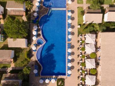 4*-zonvakantie in Playa de Muro op Mallorca! Incl. vlucht, transfer en ontbijt of halfpension