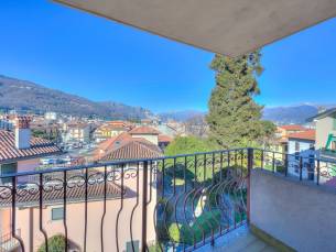 Laura's Cozy Apartment Stresa Center