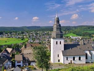 4*-hotel met WELLNESS in Winterberg Sauerland incl. ontbijt, welkomscadeau & pendelbus naar wandelgebied Rothaargebirge