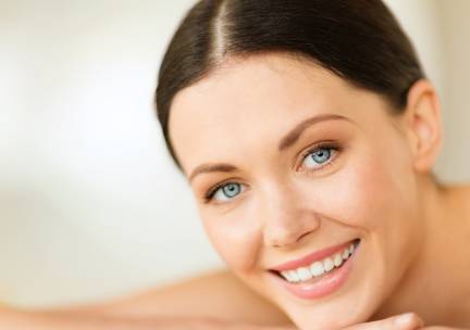 Gezichtsbehandeling (60 min) + evt. gezichtsmassage (15 min)