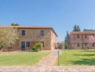 Agriturismo Castellare di Tonda Resort & Spa