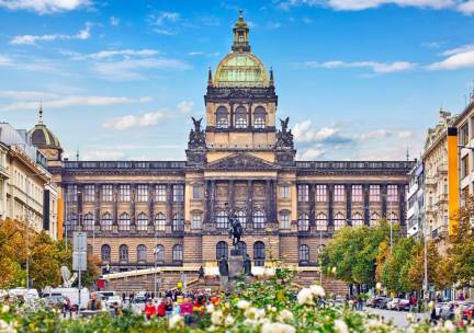 De ultieme Alles-in-1-Deal: PRAAG! ???? | 4*-hotel in Praag incl. vlucht, transfer, ontbijt en dagexcursie met bustour, cruise en lunch t.w.v. &euro; 155,- p.p.