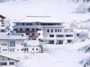 Hotel Beverly Hill (Adults Only)