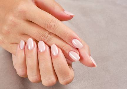 Manicurebehandeling + gellak, BIAB of acrylnagels