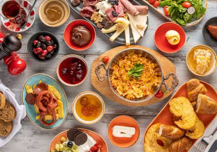 Luxe Turks ontbijt + onbeperkt thee