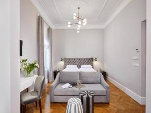 Mira Me Athens Boutique Hotel