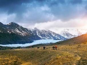 Skaftafell: Blaue Eish&ouml;hle und Gletscherwanderung in kleiner Gruppe