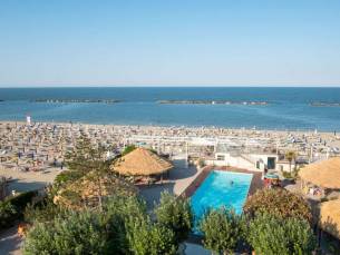 Grand Azurra Club