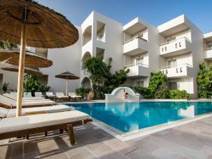 Parasol Luxury Hotel en Suites