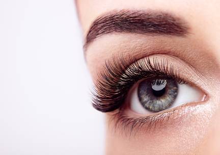 Wimperlift + verven of wimperextensions + evt. nabehandeling