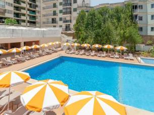tent Arenal