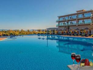 Laguna Holiday Resort