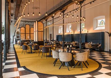 UNIEK! Overnachten in een chique 4*-kloosterhotel in Sittard incl. ontbijt en NS treinretour