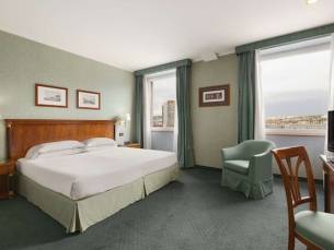 Ramada By Wyndham Napels
