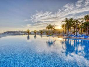 8 daagse vliegvakantie naar Playacalida Spa in almunecar, spanje
