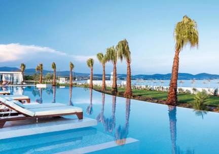 Lagoon Palace