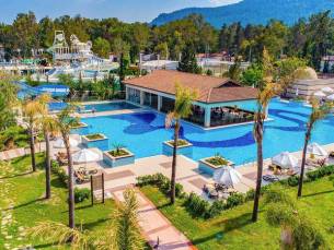 Champion Holiday Village