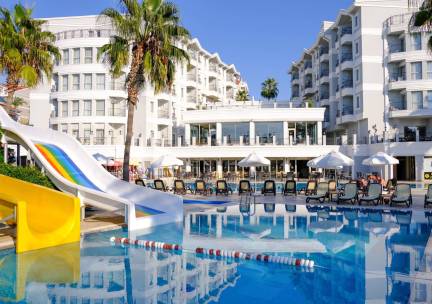Royal Atlantis Beach