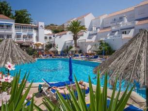 Ontdek Los Christianos op Tenerife inclusief retourvlucht en huurauto