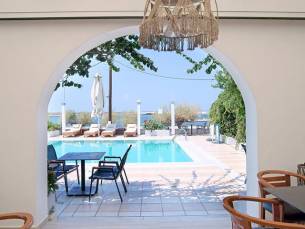 Hotel Kyparissia Beach