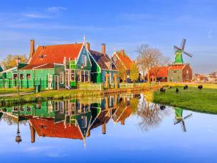 Wadden en Windmolens vanaf Rotterdam