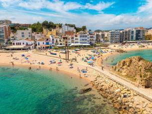 Geniet van de zon aan de Spaanse Costa in Malgrat de Mar in een hotel aan het strand o.b.v. halfpension of all-inclusive!
