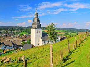 Verblijf in de prachtige natuur van Willingen incl. ontbijt + gratis toegang tot de wellness