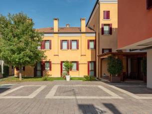 Villa Costanza