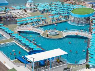 Granada Luxury Beach