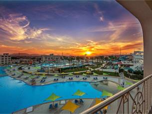 Titanic Resort & Aqua Park