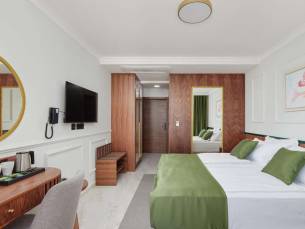 Hotel Diplomat