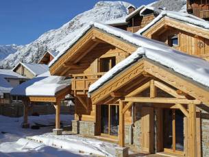 Chalet Le Loup Lodge
