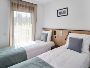 New deluxe suite for 6 people with 2 bedrooms