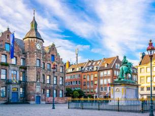 Geniet van een verblijf in een 4*-hotel in het bruisende D&uuml;sseldorf incl. ontbijt, welkomstdrankje en GRATIS parkeren!