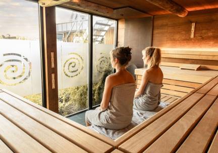 WELLNESSDEAL! ⚡ 4*-LUXE boutique hotel in het hart van Dokkum incl. ontbijt & entree Thermen & Beauty Leeuwerikhoeve!