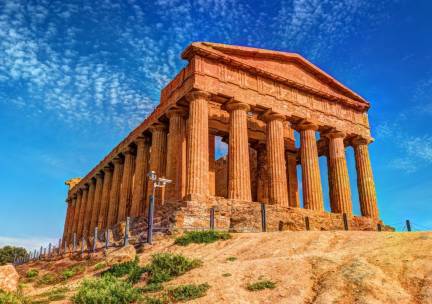 Verken het prachtige Sicilië vanuit een 4* zeezicht hotel in Agrigento met de huurauto! Incl. vlucht en ontbijt