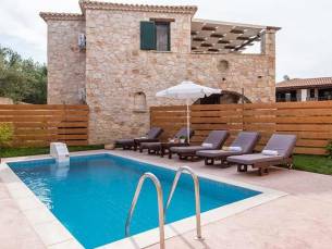 Chrisapella Country Houses