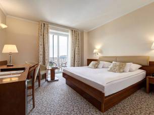 8 daagse vliegvakantie naar Eurostars uHOTEL in ljubljana, slovenie