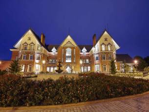 Hotel Mansi&oacute;n de Lucy at PortAventura World