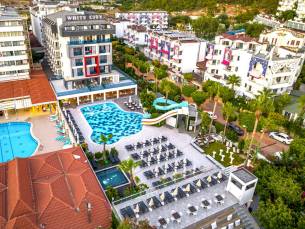 White City Beach Hotel