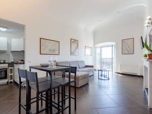 Sea View Apartment Next To Acquarium