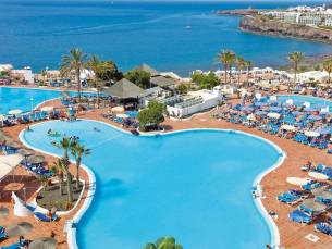 8 daagse vliegvakantie naar Sandos Papagayo Beach Resort in playa blanca, canarische eilanden